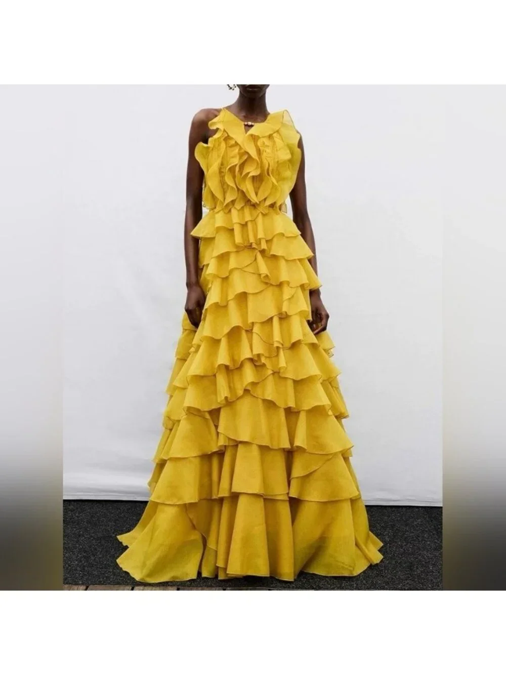AJE Cleo Gown - Picture 5 of 15